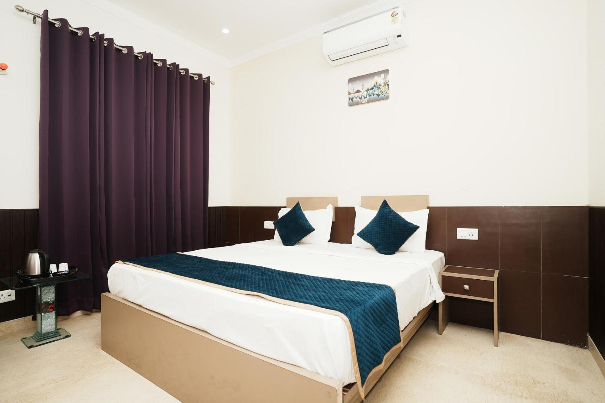 Hotel A.P Residency 구르가온 외부 사진